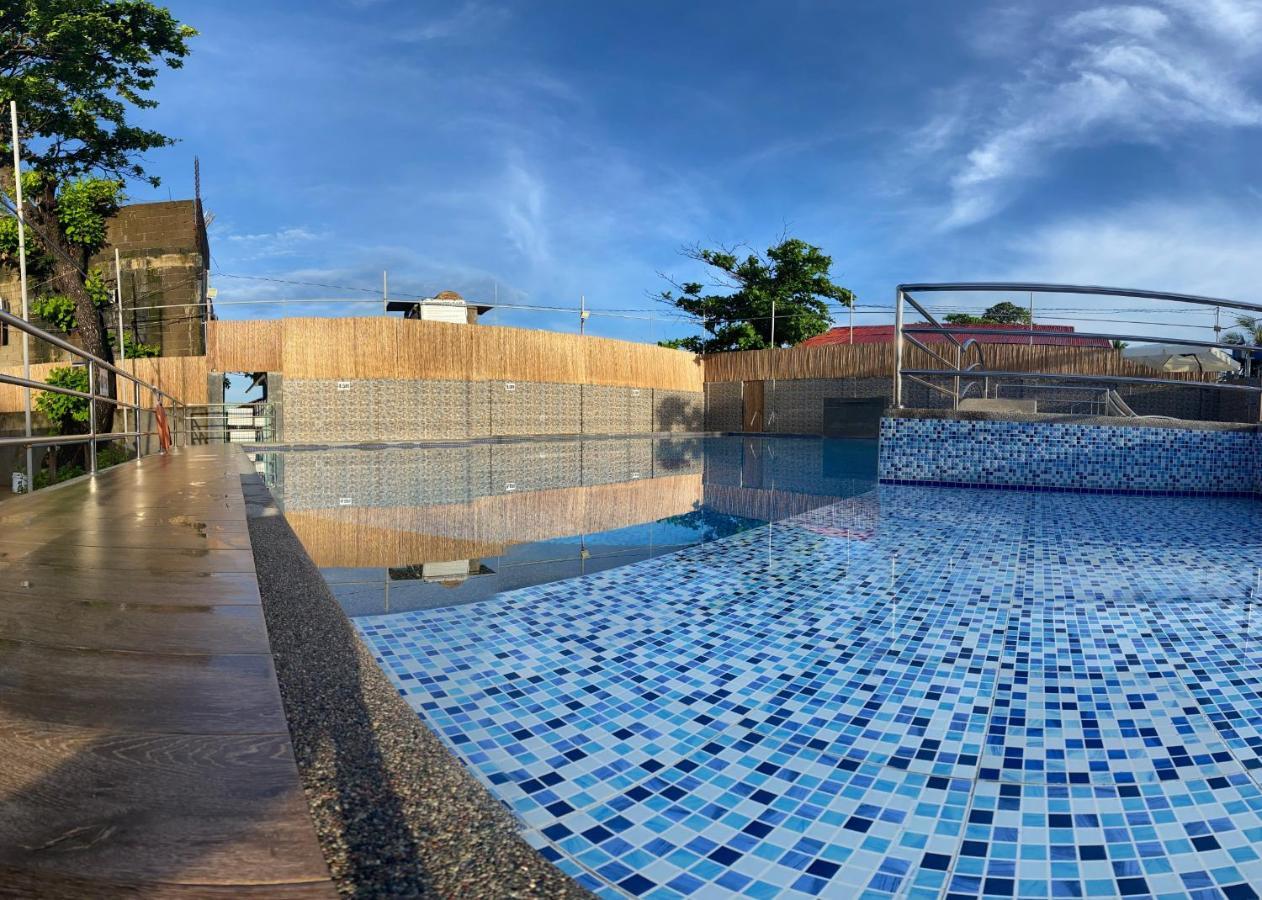 Hip Nautic Beach Resort Powered By Cocotel Lian Luaran gambar