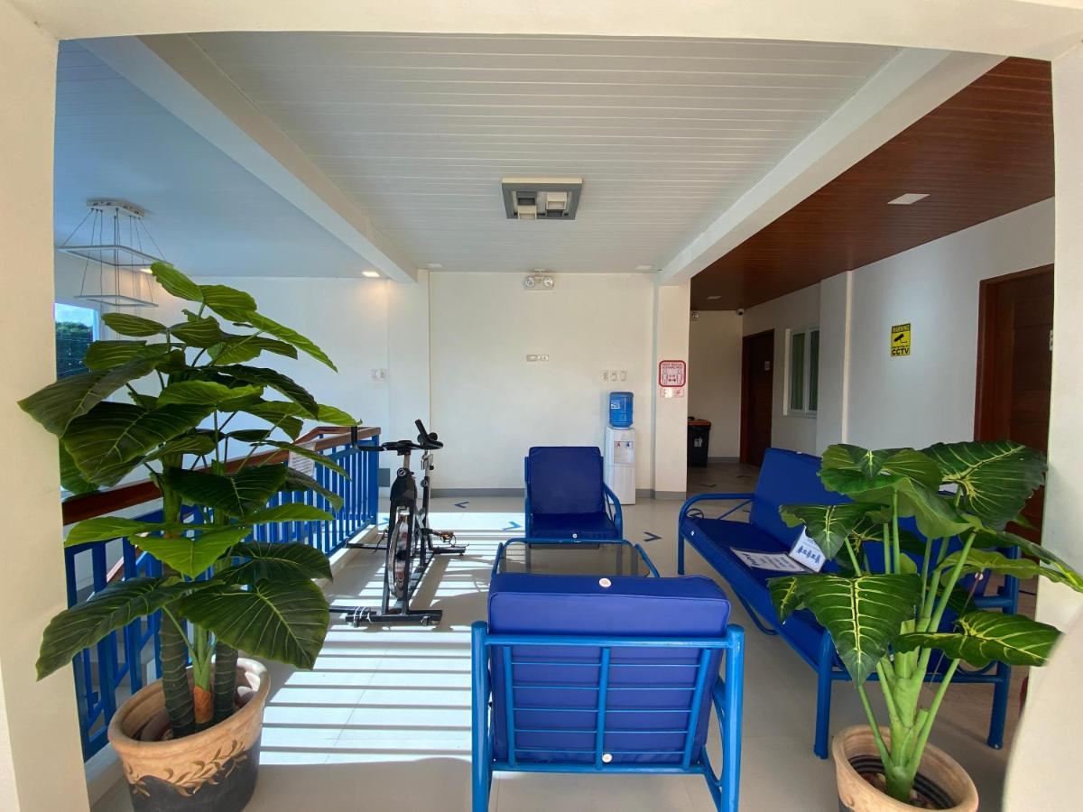 Hip Nautic Beach Resort Powered By Cocotel Lian Luaran gambar